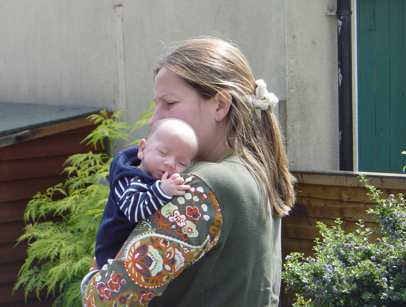 Ander & Bego in garden July 2003