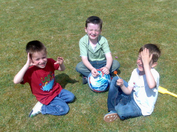 Boys with second cousin Alex at GGma's 90th - June 2007