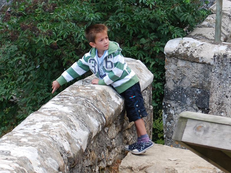 Ander pointing down (a long way) - August 2008